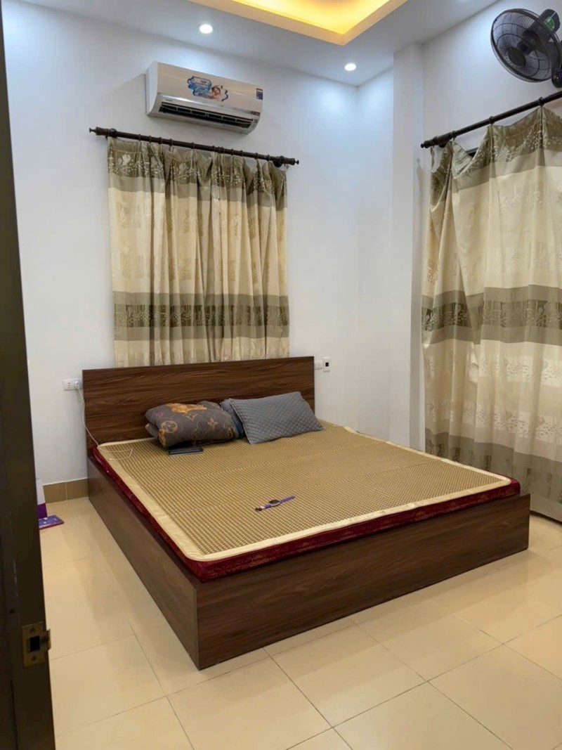 Bán nhà Hoàng Như Tiếp,Long Biên 3 tầng,50m,mt4m gần phố nhỉnh 7 tỷ - Ảnh 5
